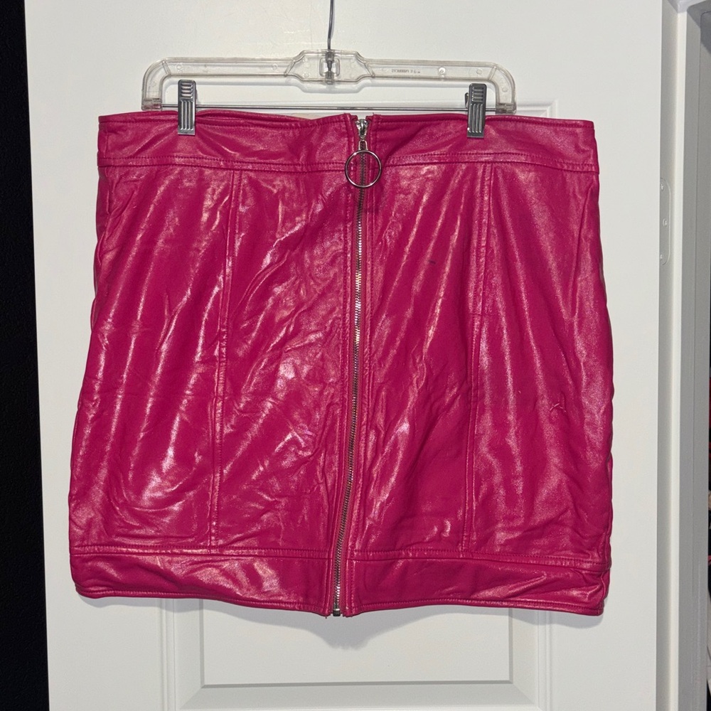 Forever 21 Hot Pink Faux Leather Zip Mini Skirt